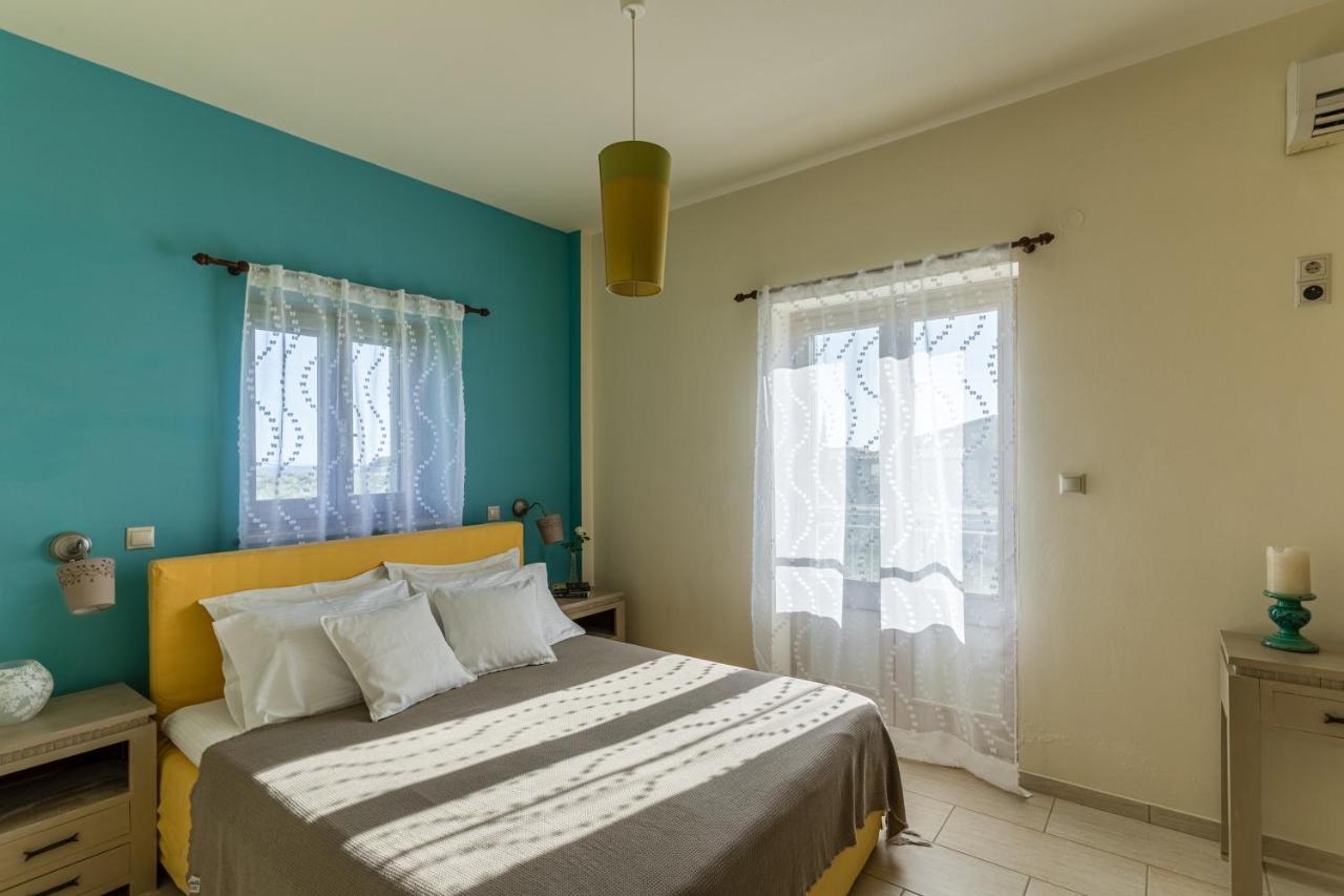 Tria Luxury Residences Stoúpa Exteriér fotografie